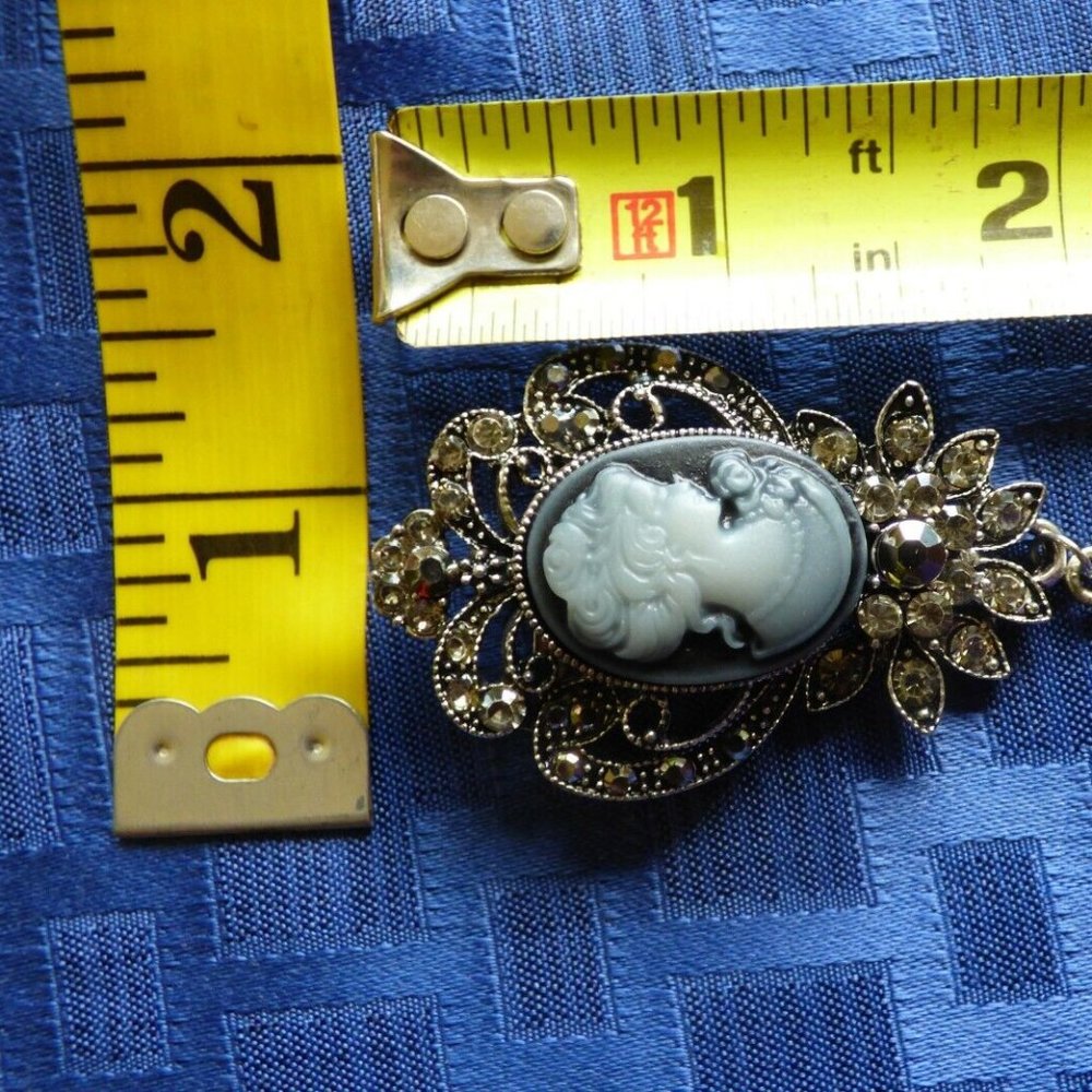 GOTH VICTORIAN VAMPIRE SILVER FAUX MARCASITE CRYSTAL BLUE CAMEO PIN BROOCH - Picture 10 of 11